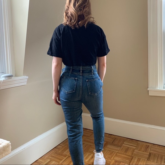 Super High Waisted Belted Skinny Jeans - Picture 3 of 5